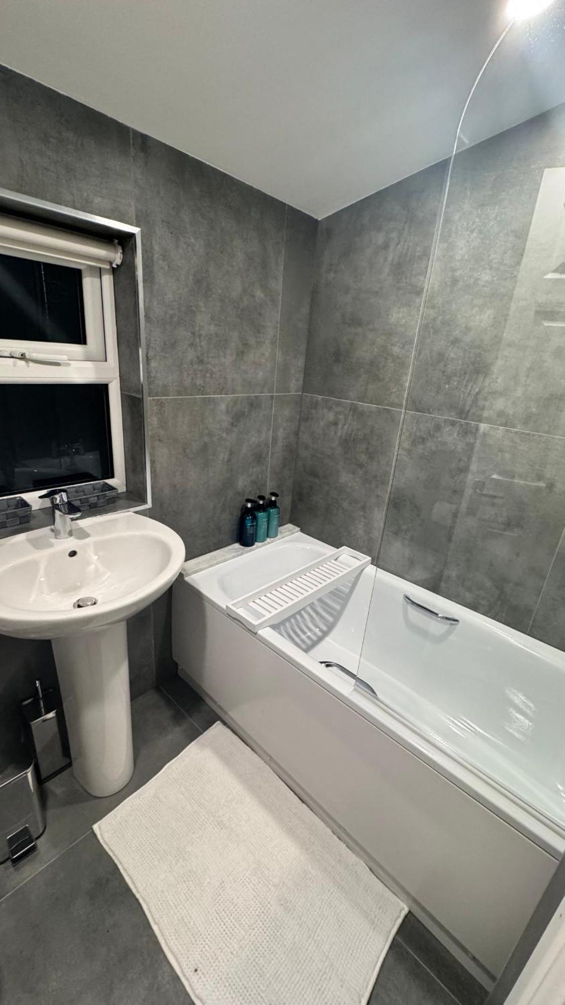 Apartamento Cosy 2 Bed In Putney, Sleeps 6, With Netflix & Games *